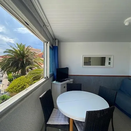 2 Pieces Avec Vue Sur Marina, Acces Piscine Et 4 Couchages - Fr-1-782-82